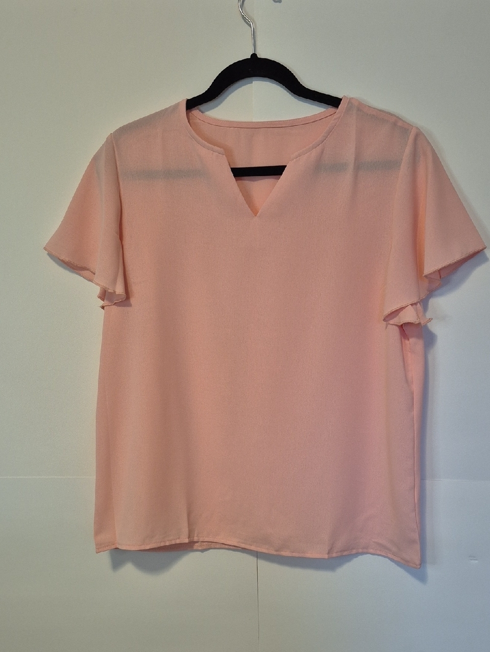 NWOT - Women’s Flutter Sleeve V-Neck Blouse - Pink - L - Picture 3 of 6
